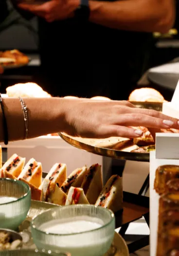 servicio_catering_asistentes